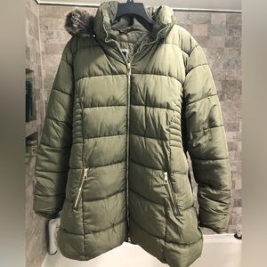 winter coat with detachable hood. Very warm